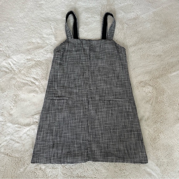 Abercrombie and Fitch size medium black-and-white houndstooth print mini dress - Picture 1 of 8